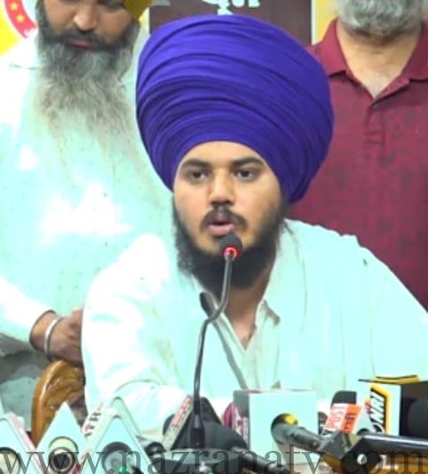ਸ੍ਰੀ ਗੁਰੂ ਗ੍ਰੰਥ ਸਾਹਿਬ ਜੀ ਦੀਆਂ ਬੇਅਦਬੀਆਂ ਦੇ ਦੋਸ਼ੀਆਂ ਦੇ ਯਾਰ, ਸਿੱਖ ਕੌਮ ਦੇ ਗ਼ਦਾਰ, ਪੰਥ ਦੋਖੀ ਤੇ ਕਾਤਲ ਸੁਖਬੀਰ ਬਾਦਲ ਉੱਤੇ ਜੁਝਾਰੂ ਭਾਈ ਨਰਾਇਣ ਸਿੰਘ ਚੌੜਾ ਵੱਲੋਂ ਕੀਤਾ ਹਮਲਾ ਖ਼ਾਲਸਾ ਪੰਥ ਦੇ ਰੋਹ ਦਾ ਪ੍ਰਗਟਾਵਾ ਤੇ ਸ਼ਲਾਘਾਯੋਗ ਕਾਰਨਾਮਾ : ਸਿੱਖ ਯੂਥ ਫੈਡਰੇਸ਼ਨ ਭਿੰਡਰਾਂਵਾਲਾ